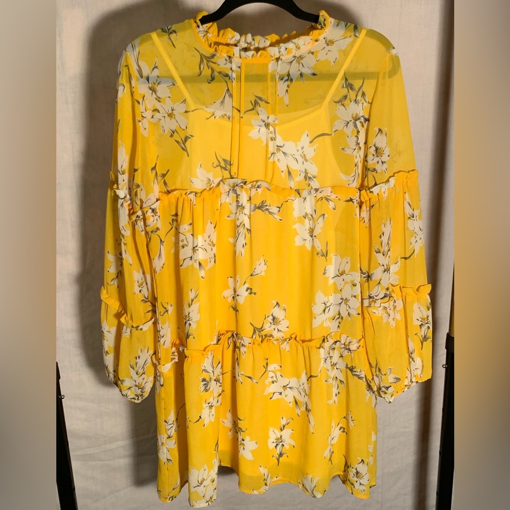 Solution woman’s size:medium mini dress|no flaws|floral layered dress w/ sleeves